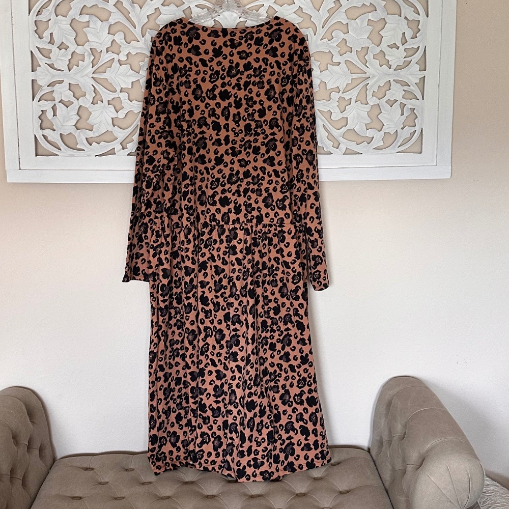 Asos Design Curve Leopard Print Long Sleeve Butto… - image 4